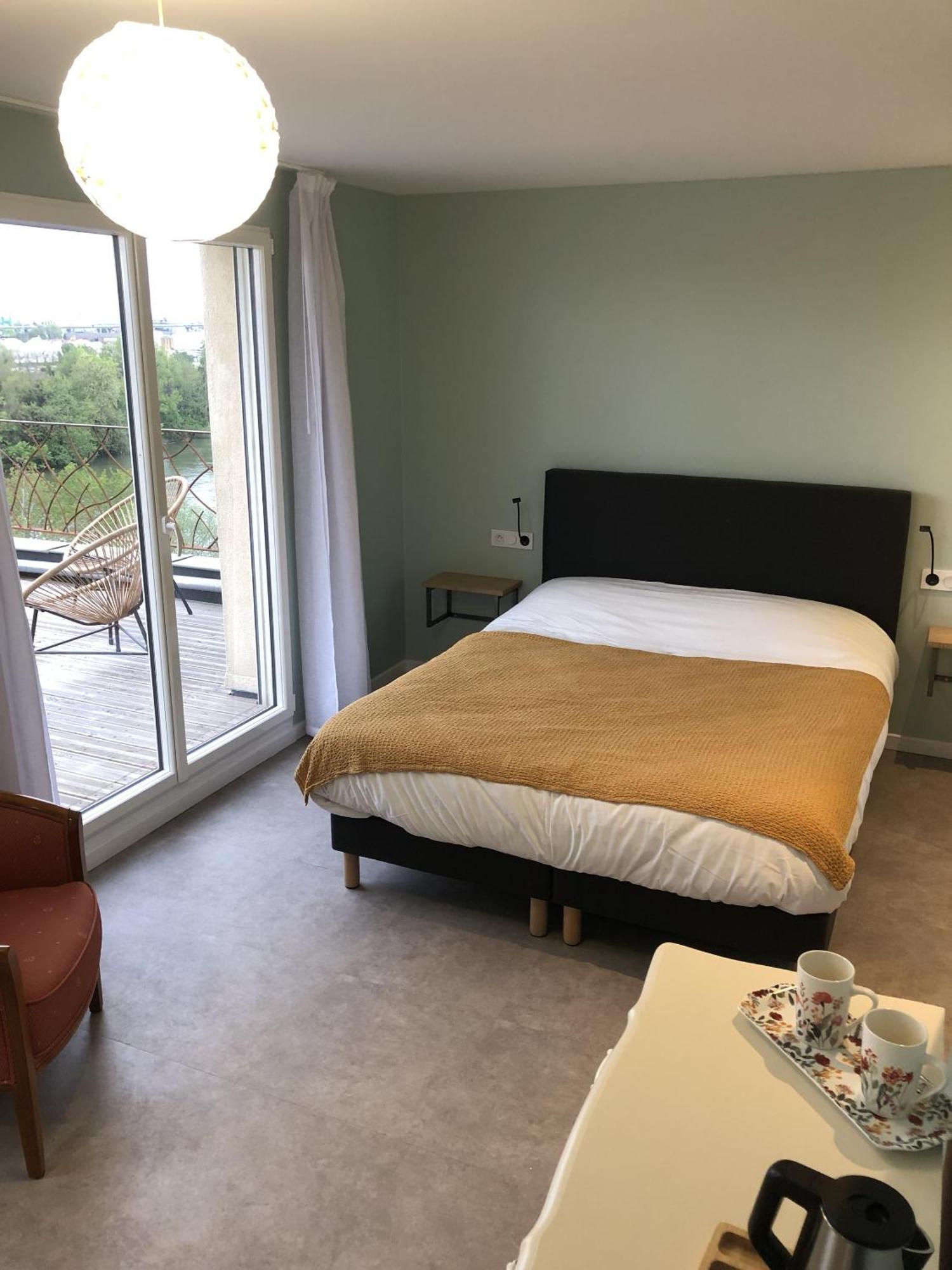 Bed and Breakfast L'Atelier Sur Seine à Épinay-sur-Seine Extérieur photo